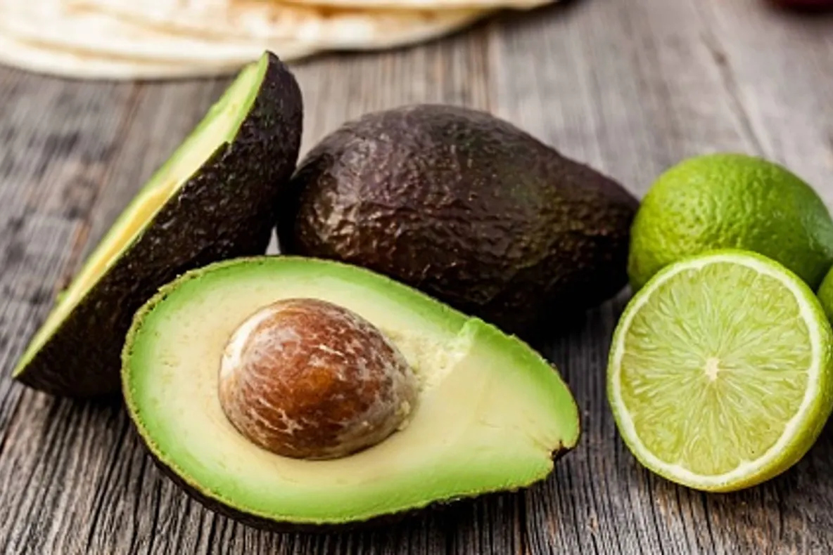Ce se întâmplă în organism dacă mănânci avocado în fiecare zi. Beneficiile și efectele consumului regulat