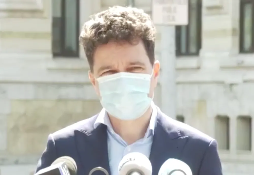 Nicușor Dan a anunțat că s-a vaccinat cu prima doză împotriva COVID-19