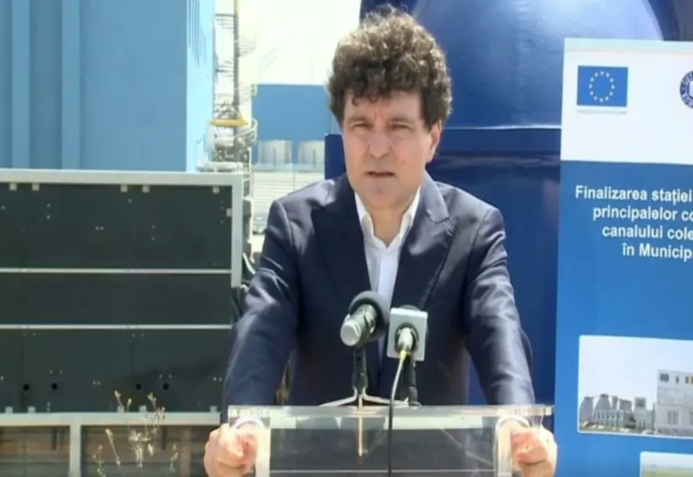 Nicuşor Dan: Toate locurile de joacă pe care le reparăm sau le înlocuim vor avea elemente pentru copii atipici 