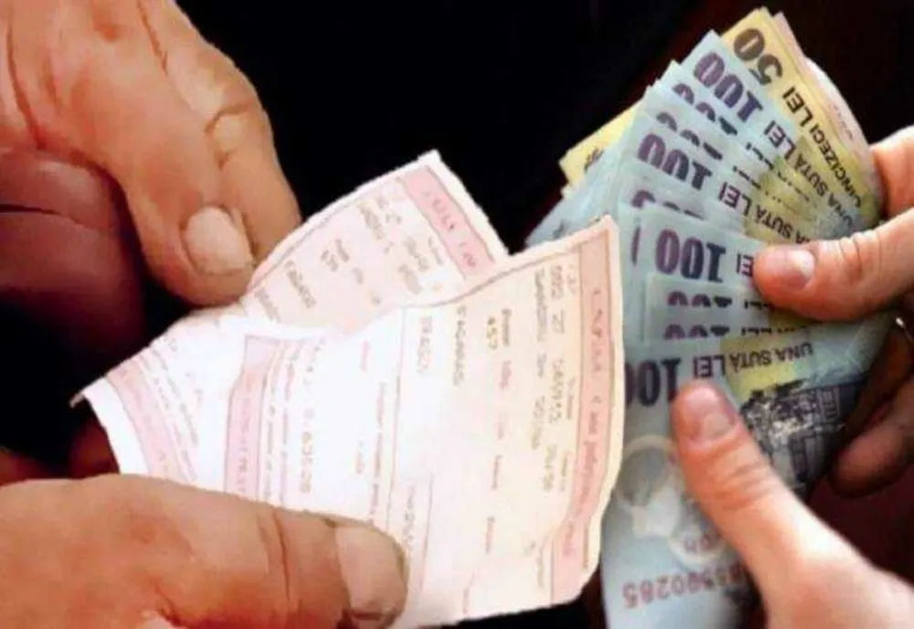 ROMÂNIA RISCĂ SĂ RĂMÂNĂ FĂRĂ BANI DE PENSII ȘI SALARII!