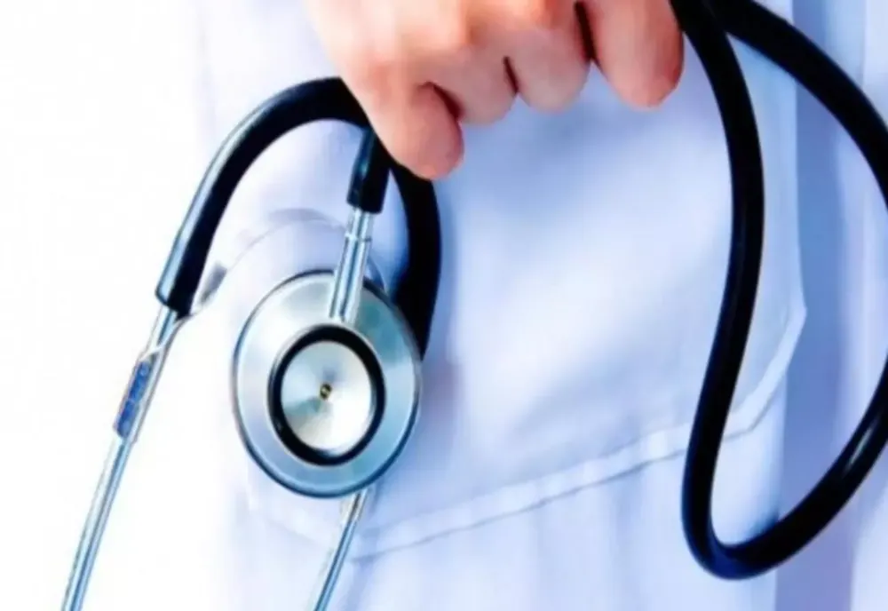 Noua Lege a Salarizării, lovitură pentru angajații din Sănătate: Se introduce „garda la domiciliu”, plătită cu 40%, dar 30% dintre angajați pierd complet sporurile