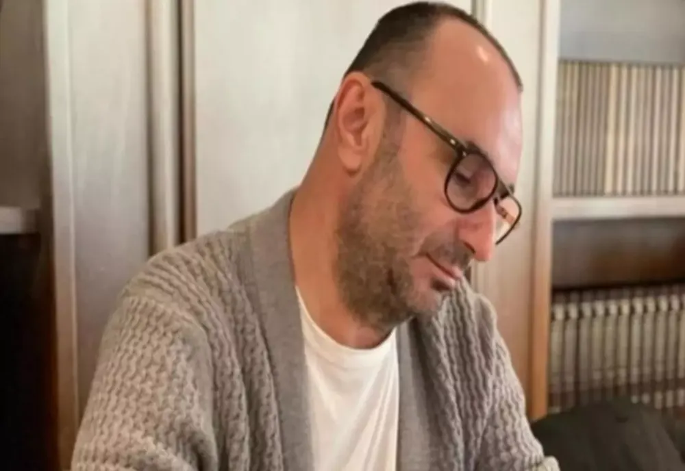 Marius Tucă: „România e în afara Istoriei. Suntem între șifonierul lui Nicușor și „umbrela” găurită a lui Macron”