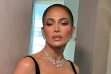 Jennifer Lopez mizează pe elementele de bază și strălucește la Săptămâna Modei de la Milano cu un look uimitor, foarte ușor de reprodus