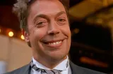 Doliu uriaș în cinematografie. A murit Tim Curry, majordomul din Singur Acasă 2