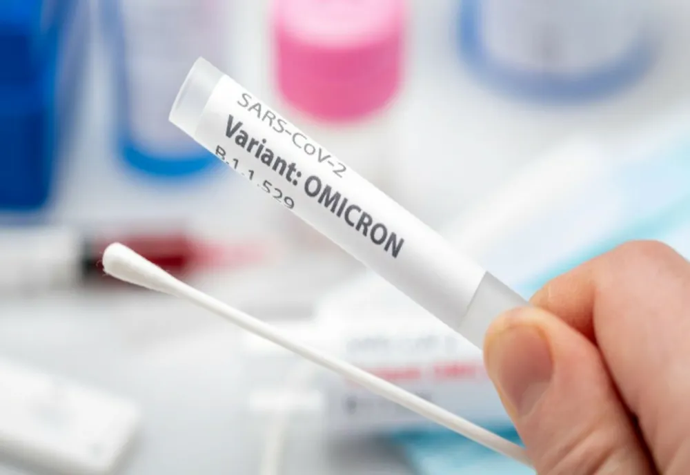 Vești foarte bune pentru omenire! OMS:  Este “plauzibilă” ideea că Omicron ar putea aduce sfârşitul pandemiei în Europa