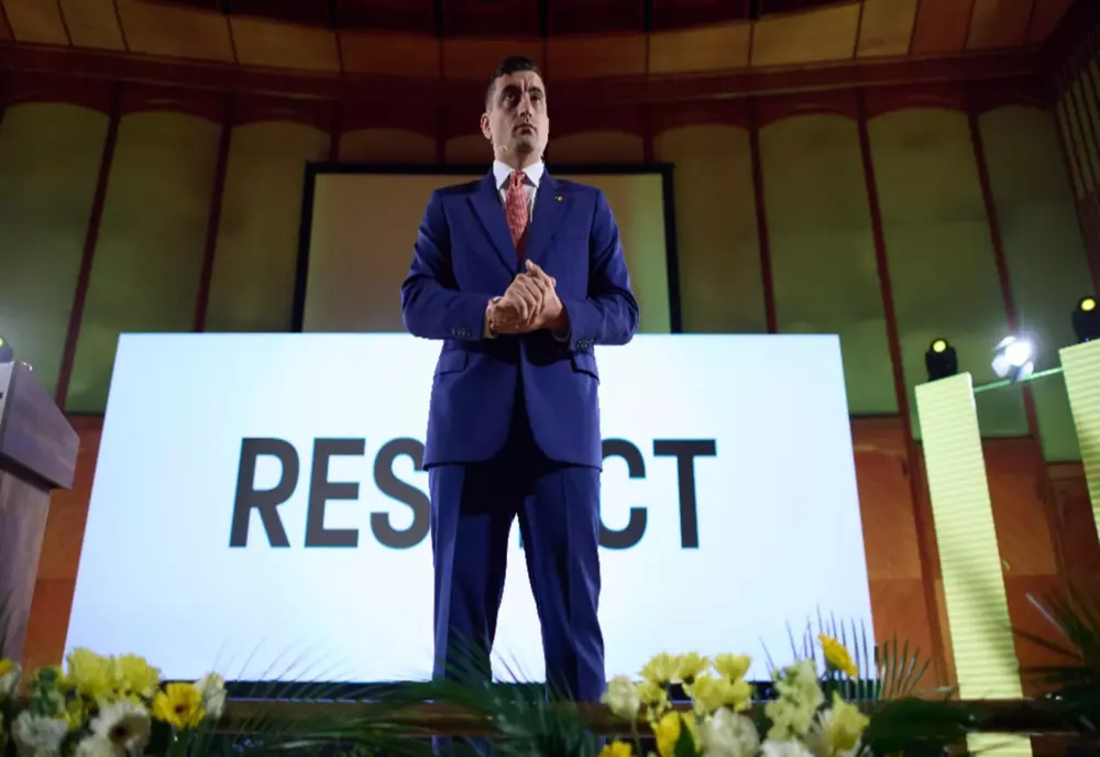 GEORGE SIMION, MESAJ DE ULTIM MOMENT: TREZIREA! E TIMPUL SĂ MUNCIȚI PENTRU ROMÂNIA