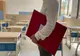 Profesor din Argeș, reținut pentru agresiune sexuală: este acuzat că a sărutat o elevă de 13 ani